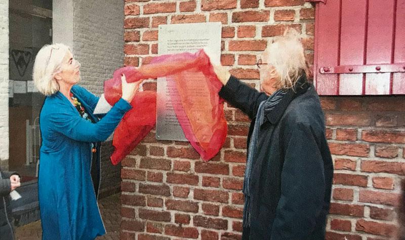 Foto-de-onthulling.jpg