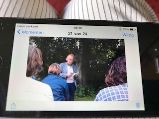 dichters_in_de_tuin_1.jpg